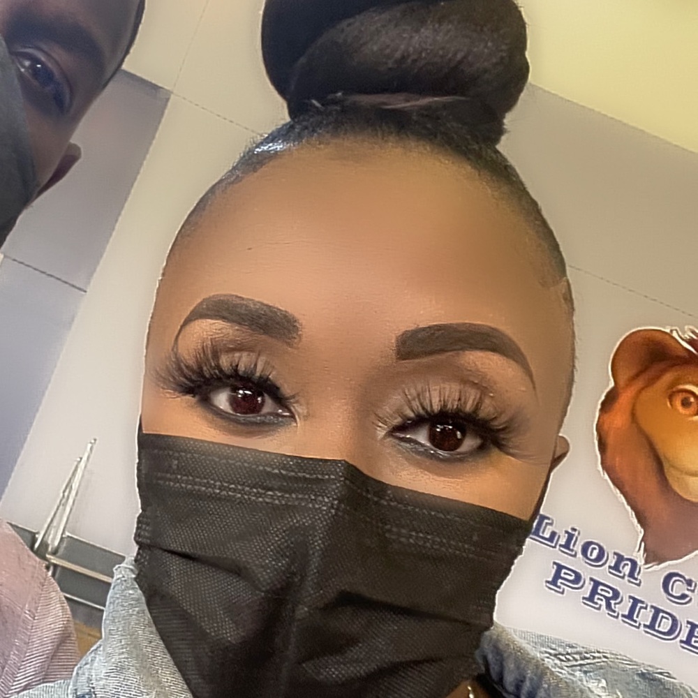 Meet your Posher, Tiffani